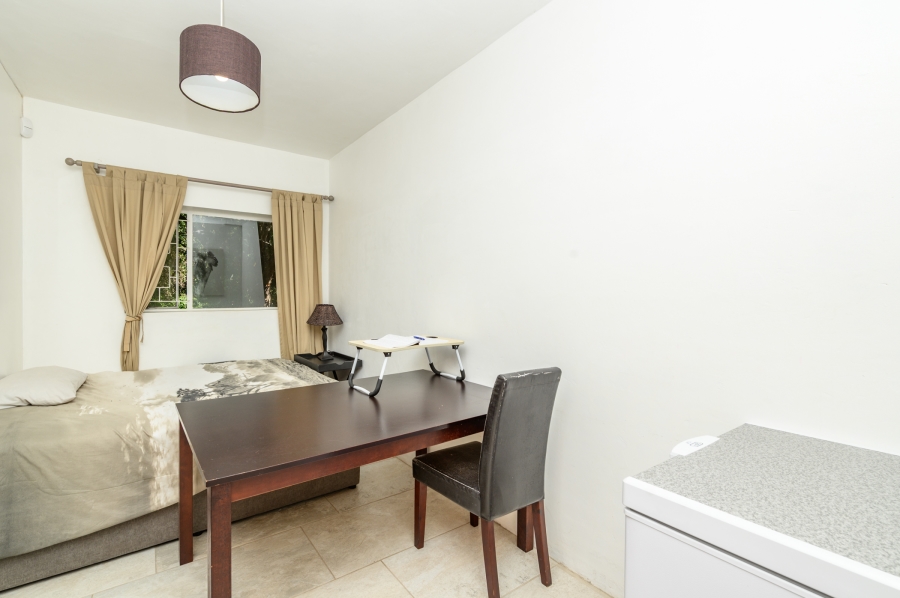 6 Bedroom Property for Sale in Linkside Eastern Cape